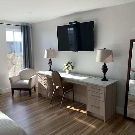 Lunenburg Arms Hotel Екстериор снимка