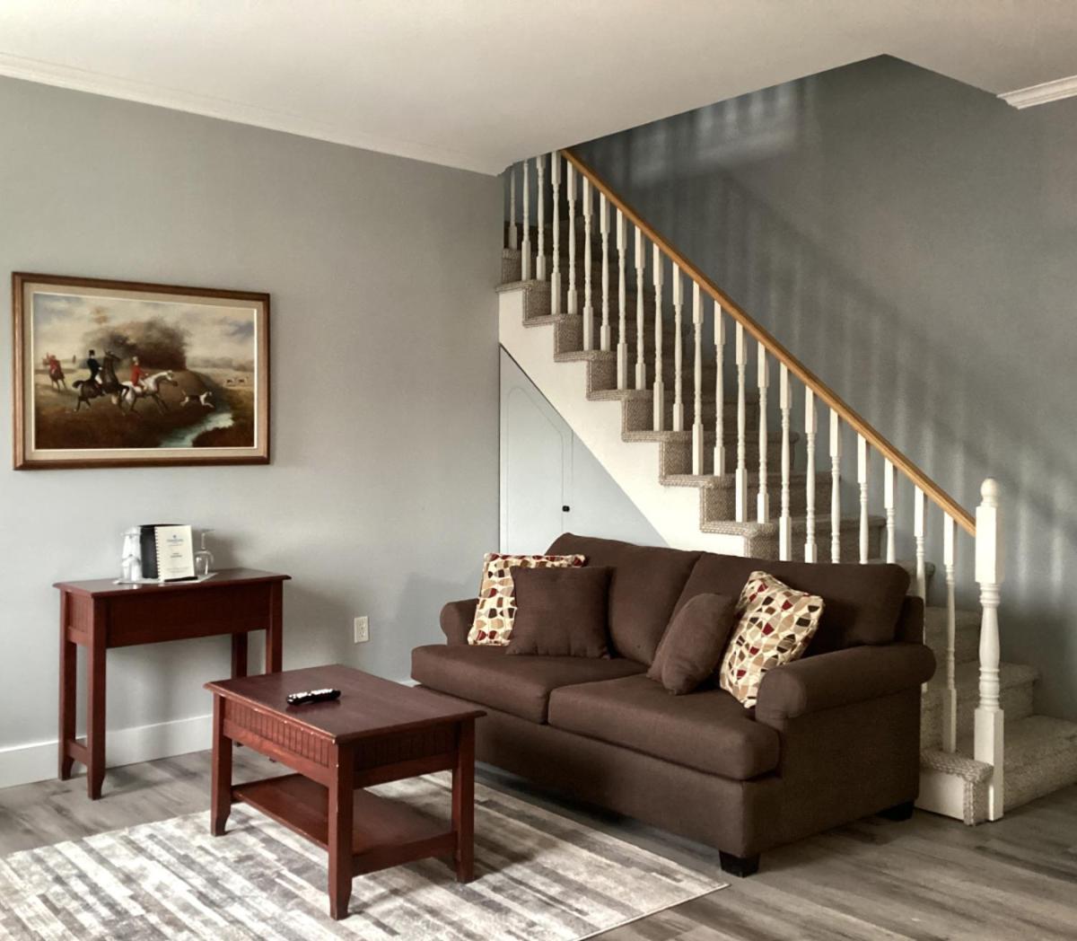 Lunenburg Arms Hotel Екстериор снимка